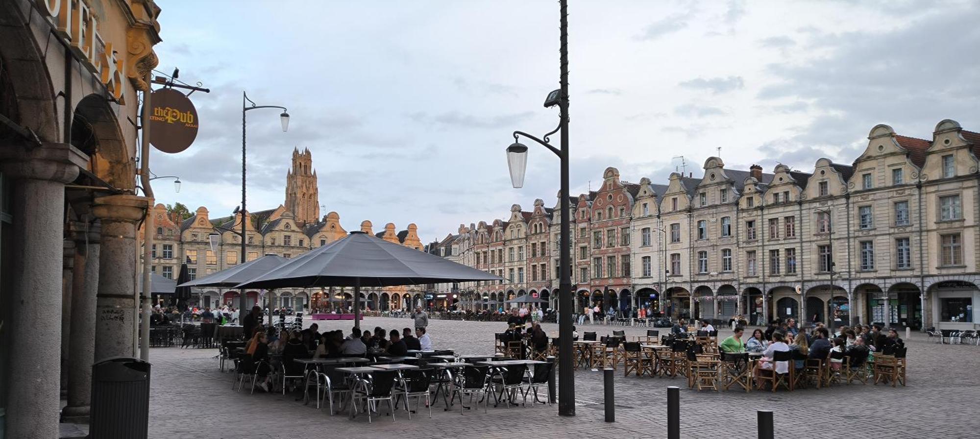 L'Appart Caroline - Proche Du Beffroi Arras Exterior foto
